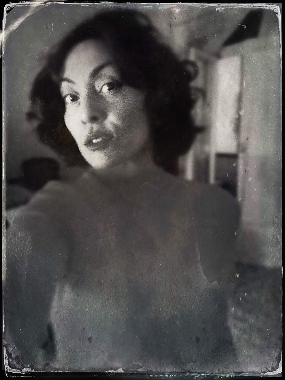 Vava Venezia Miss Selfie Self Portraits