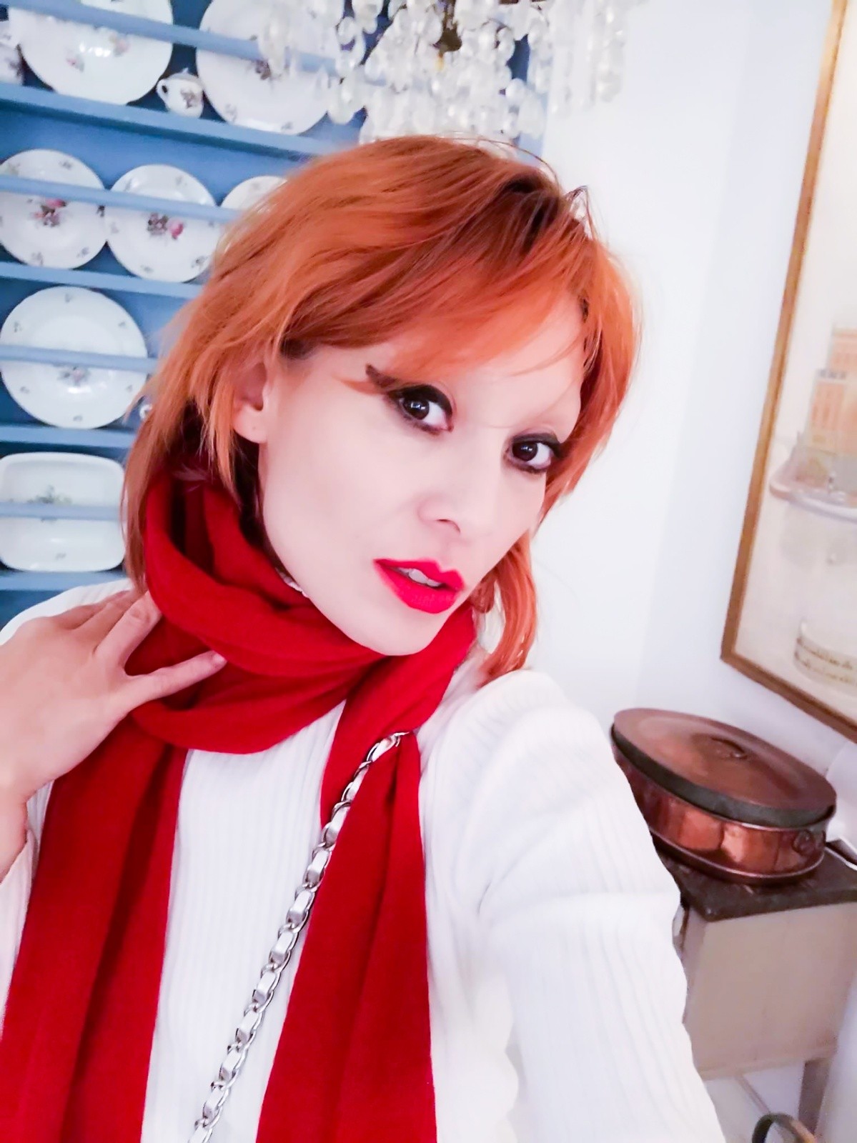 Vava Venezia Miss Selfie Self Portraits