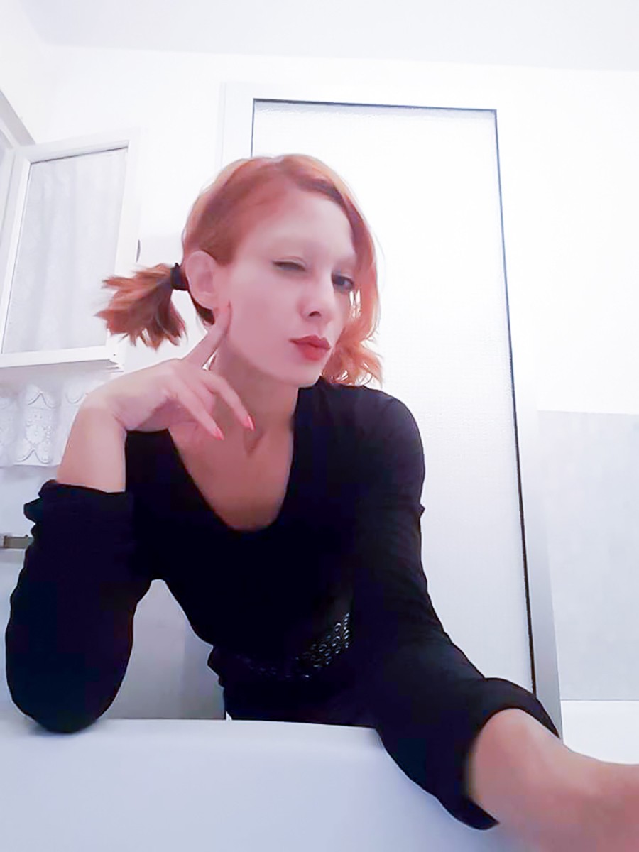 Vava Venezia Miss Selfie Self Portraits