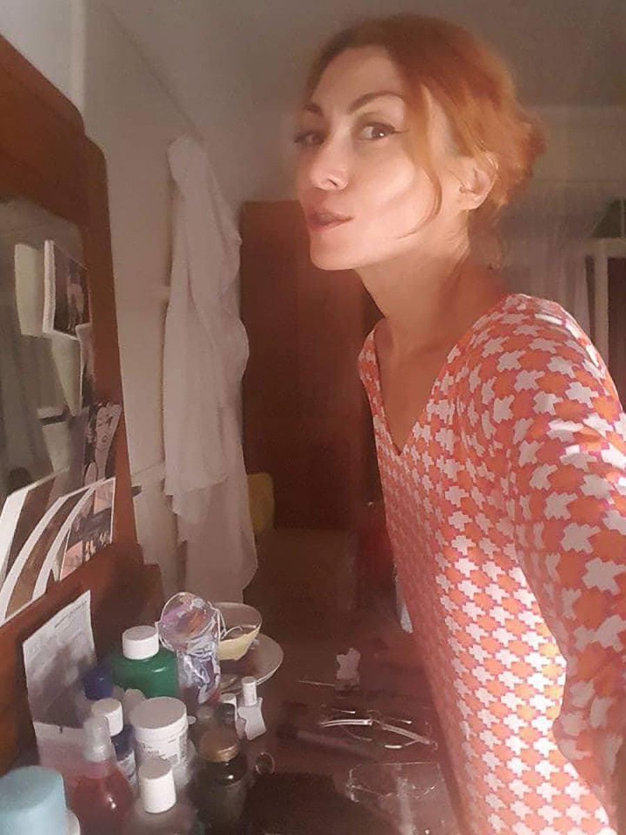 Vava Venezia Miss Selfie Self Portraits