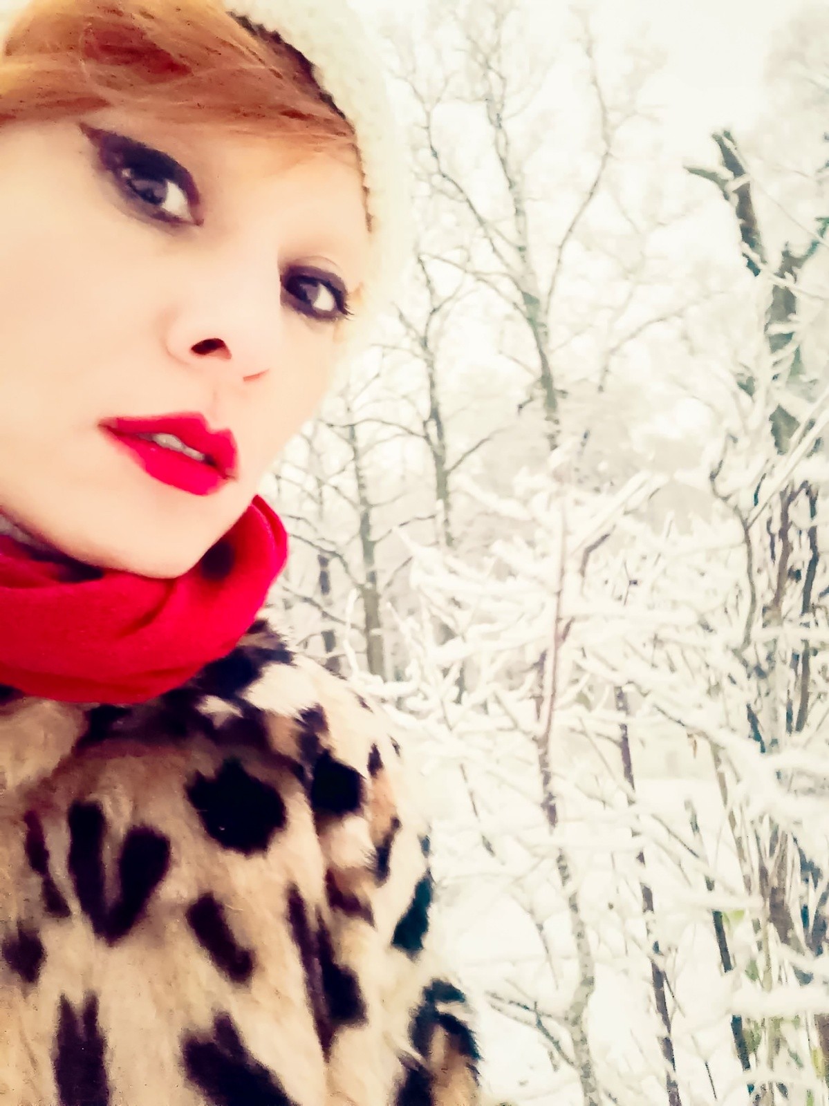 Vava Venezia Miss Selfie Self Portraits