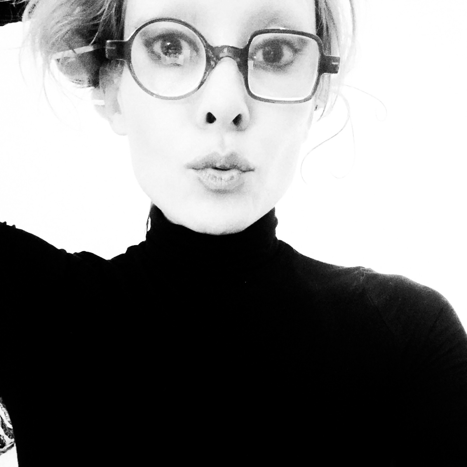Vava Venezia Miss Selfie Self Portraits