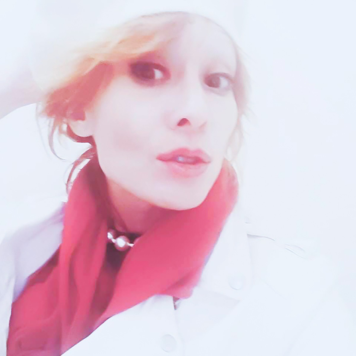 Vava Venezia Miss Selfie Self Portraits