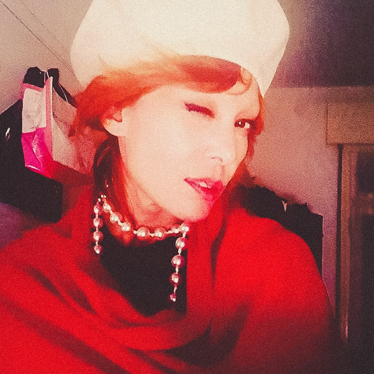 Vava Venezia Miss Selfie Self Portraits