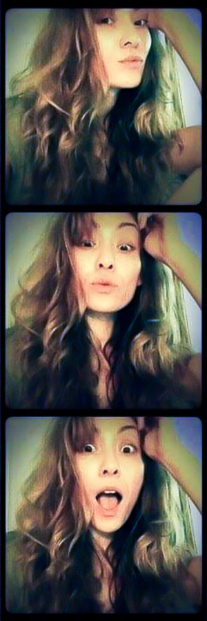 Vava Venezia Miss Selfie Self Portraits