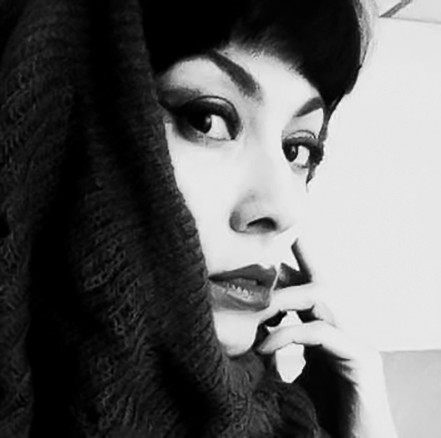 Vava Venezia Miss Selfie Self Portraits