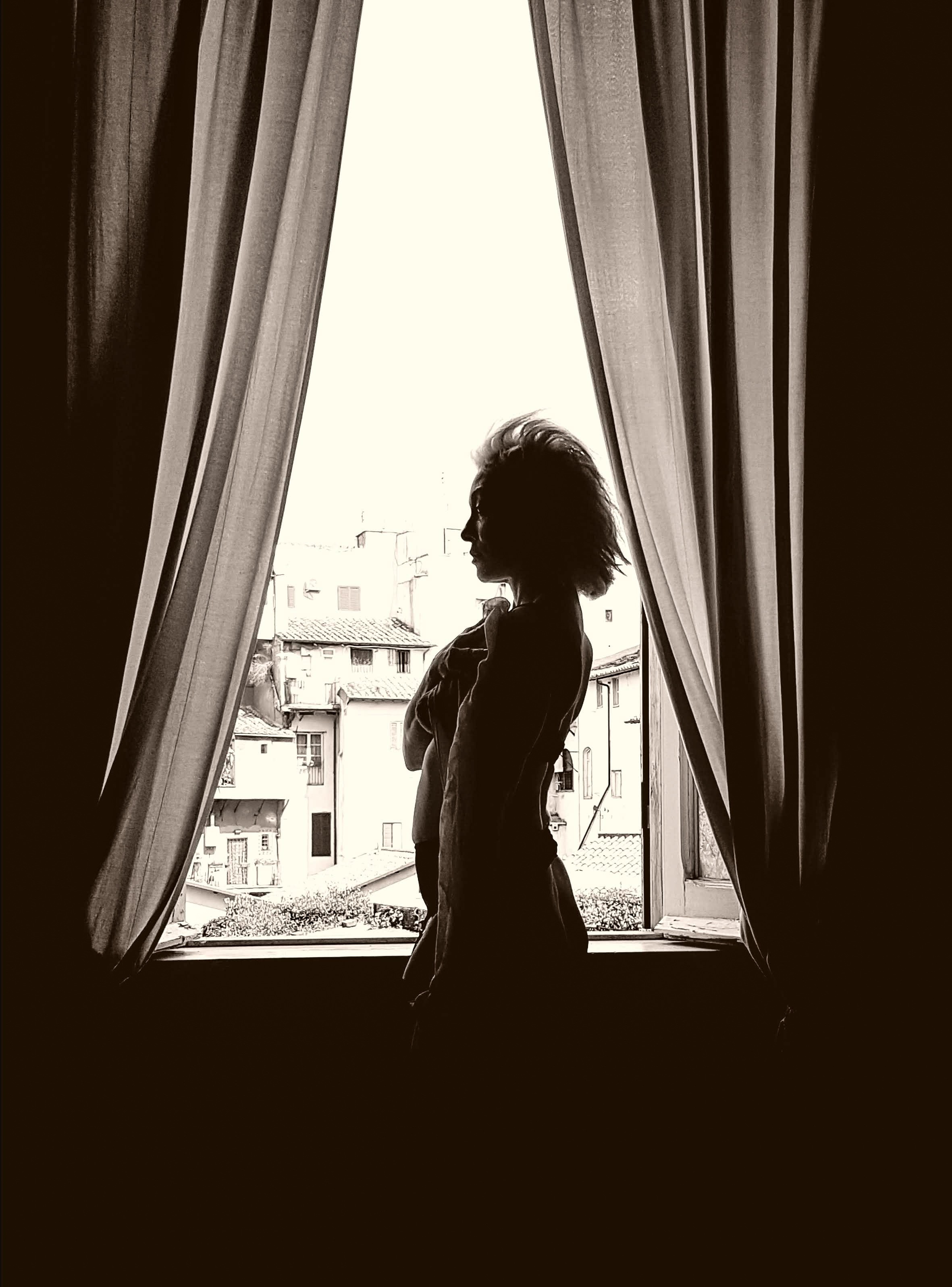 Vava Venezia by the window