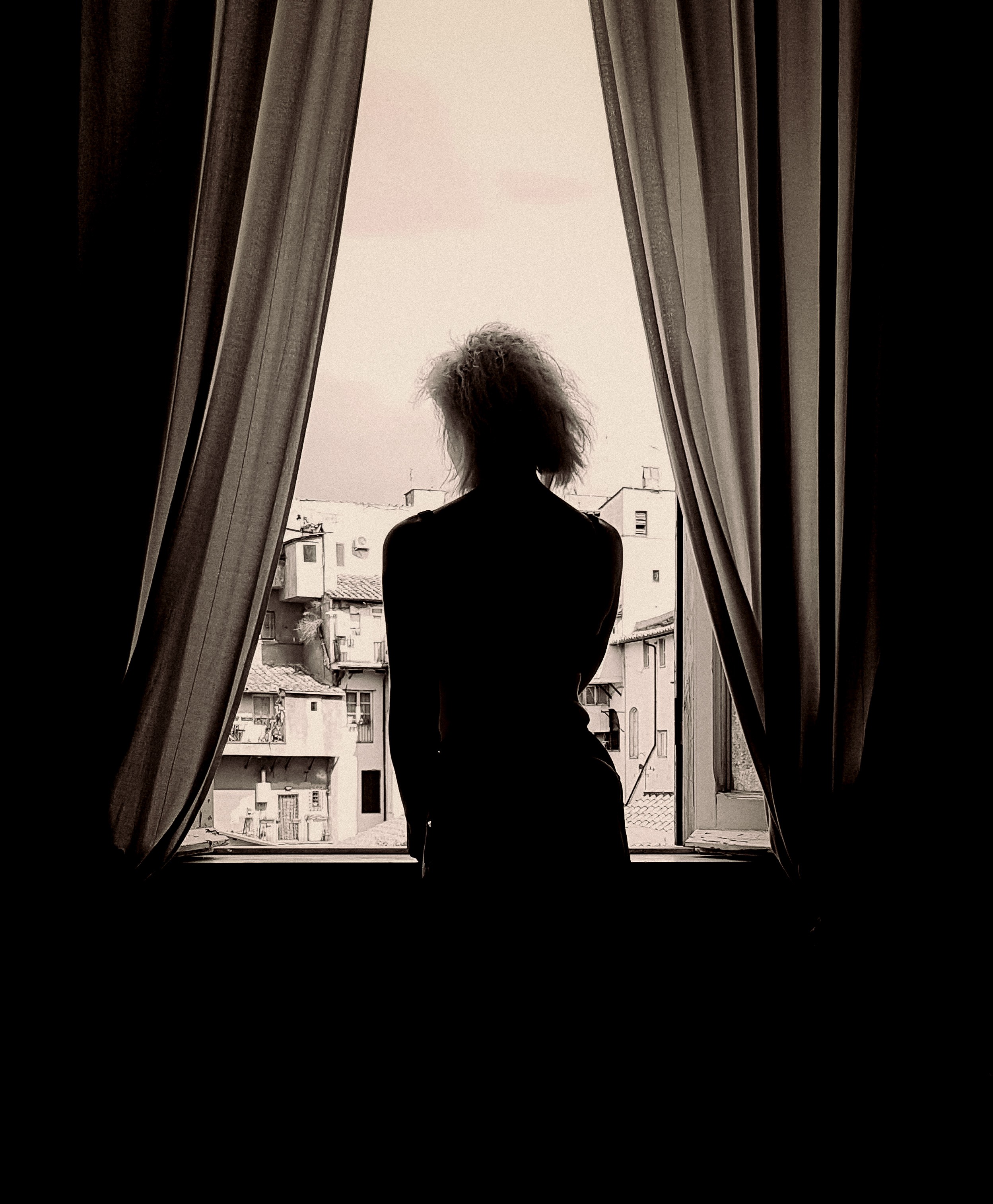 Vava Venezia by the window