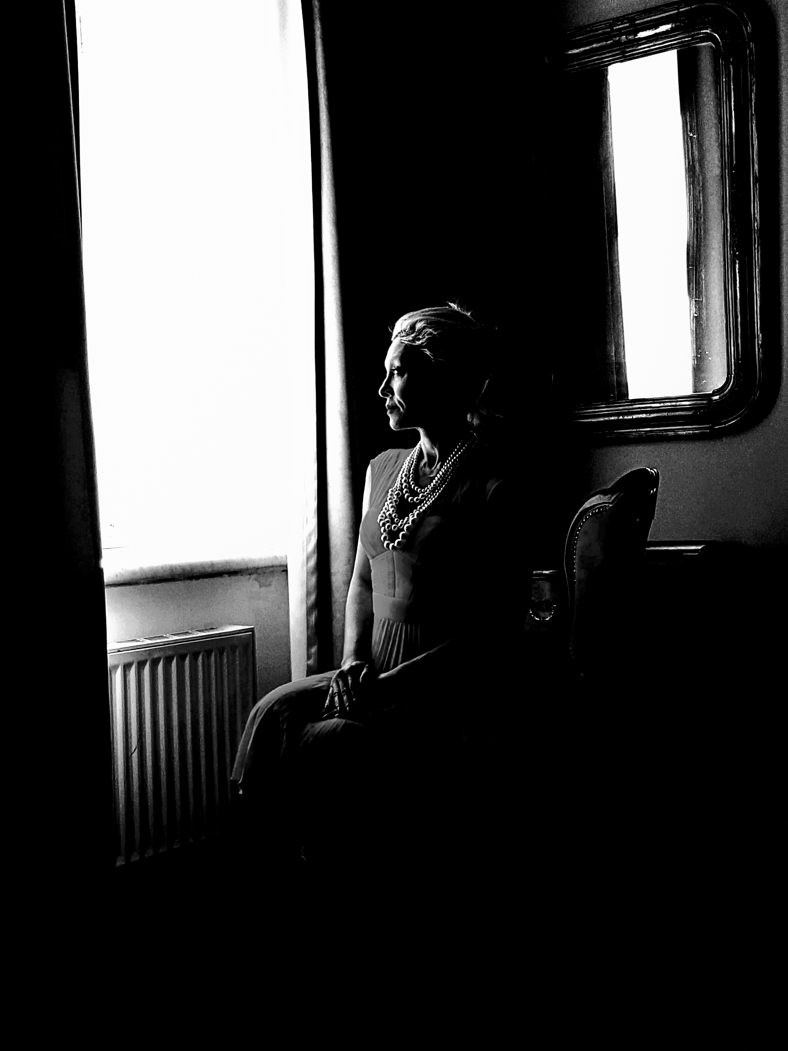 vava Venezia by the window